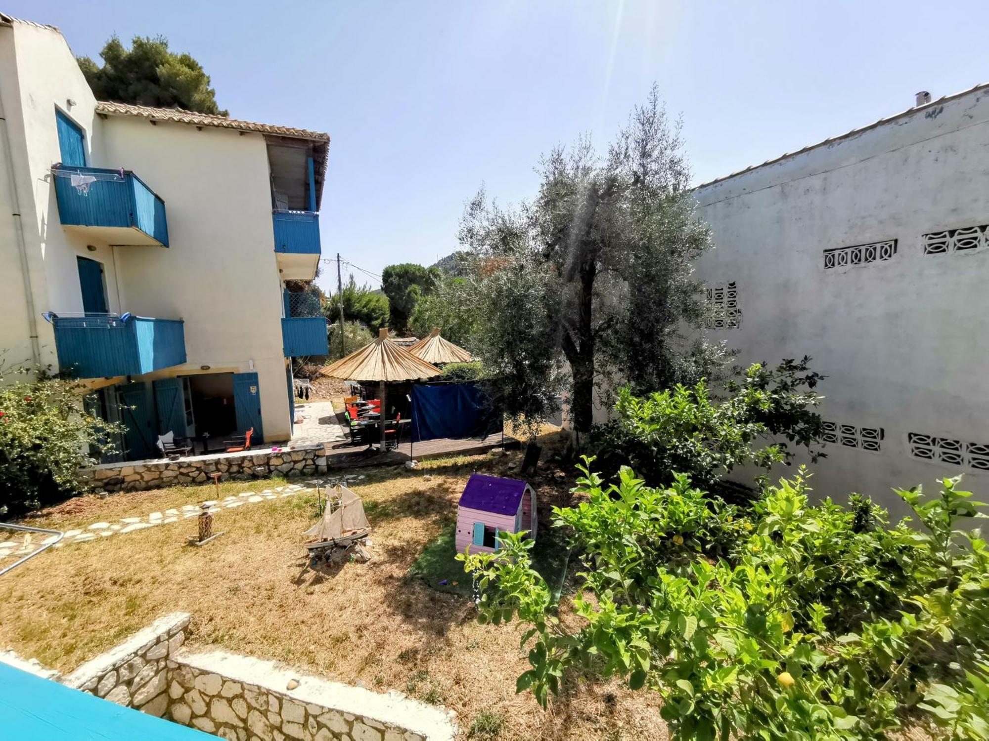 Iris Studios Áyios Nikítas Szoba fotó